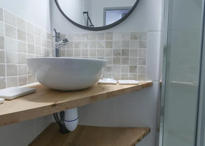 Charma By Pom, Clim, Pkg, Piscine