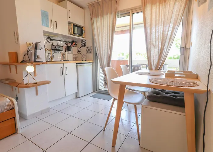 Appartamento Charma By Pom, Clim, Pkg, Piscine